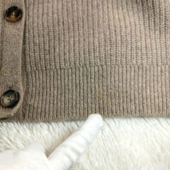 Magaschoni 100% Cashmere V-neck Button-Down Grannycore Cardiga Cream Women's XS. - Picture 10 of 10